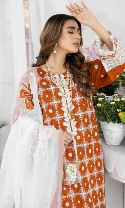 Lawn 3pc heavy embroidered unstitched suit with patchess